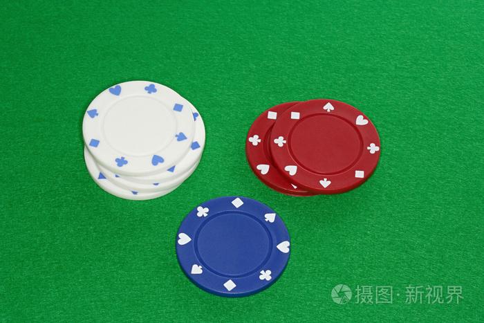 Trao tặng 23 căn nhà tình nghĩa, phát thuốc miễn phí cho các hộ nghèo và người dân vùng lũ
